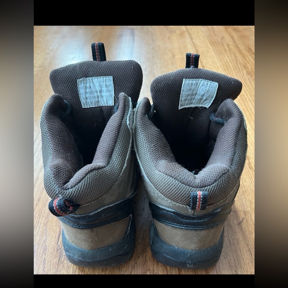 Alpine Design Hiking Boots - Picture 4 of 10